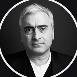 Portrait of Todd Wider